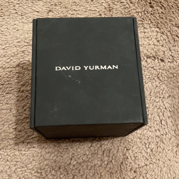 Ask away!! David yurman box’s a Louis Vuitton box - Picture 7 of 10